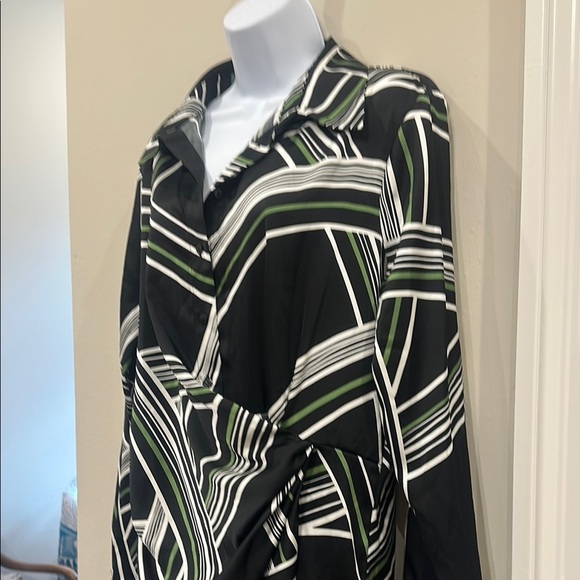 Worthington Elegant Black and White Patterned Dress- XL - Picture 7 of 9